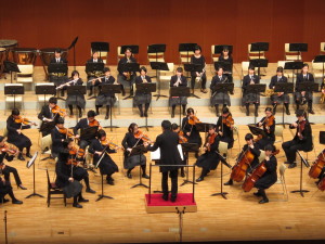 弦楽部に木管、ホルン、トランペットを加え、メンデルスゾーンの交響曲「イタリア」をお送りしました。